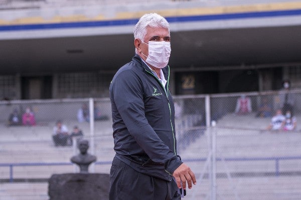 Ricardo Ferretti en el Olímpico Universitario con el FC Juárez