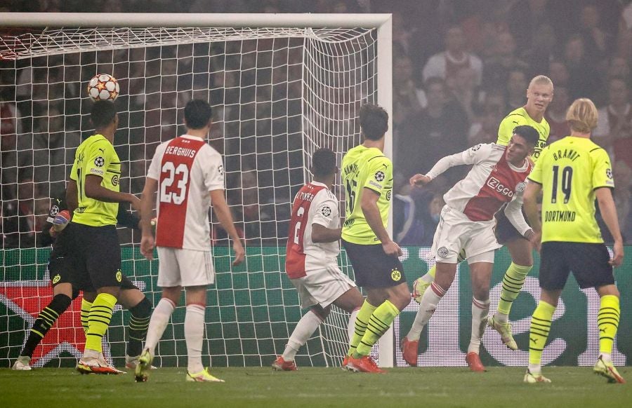 Gol del Ajax al Borussia Dormund