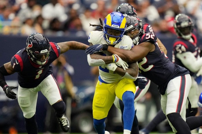 Darrell Henderson en acción ante Houston