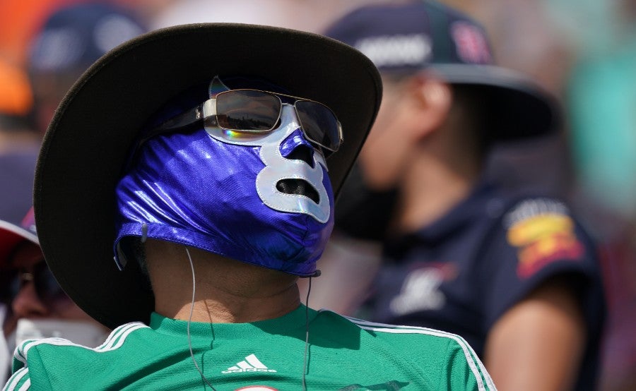 Las máscaras no pueden faltar en un evento mexicano
