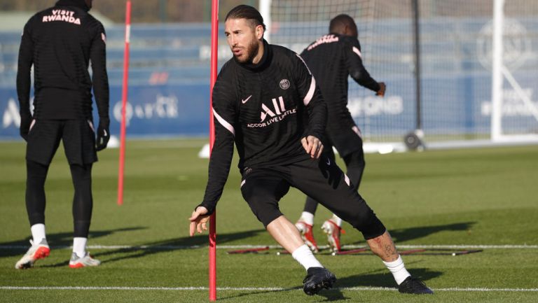 Sergio Ramos durante un entrenamiento con el PSG 