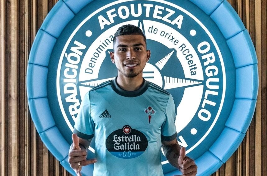 Pineda en su presentación con el Celta 