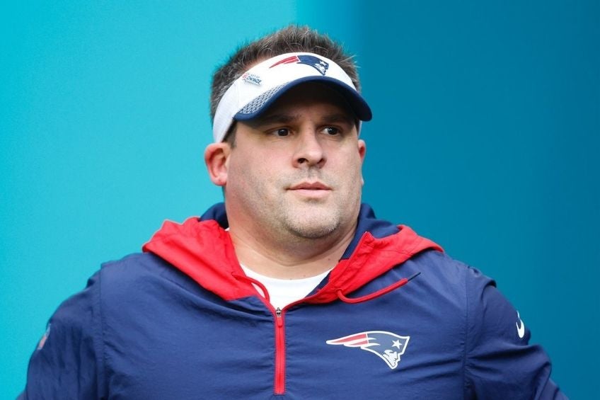 Josh McDaniels en un partido de los Patriots