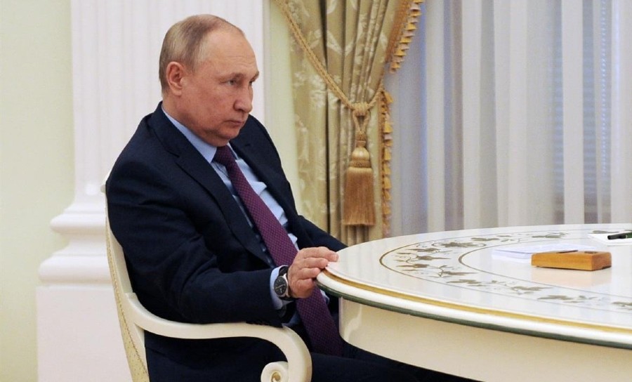 Vladimir Putin en reunión gubernamental