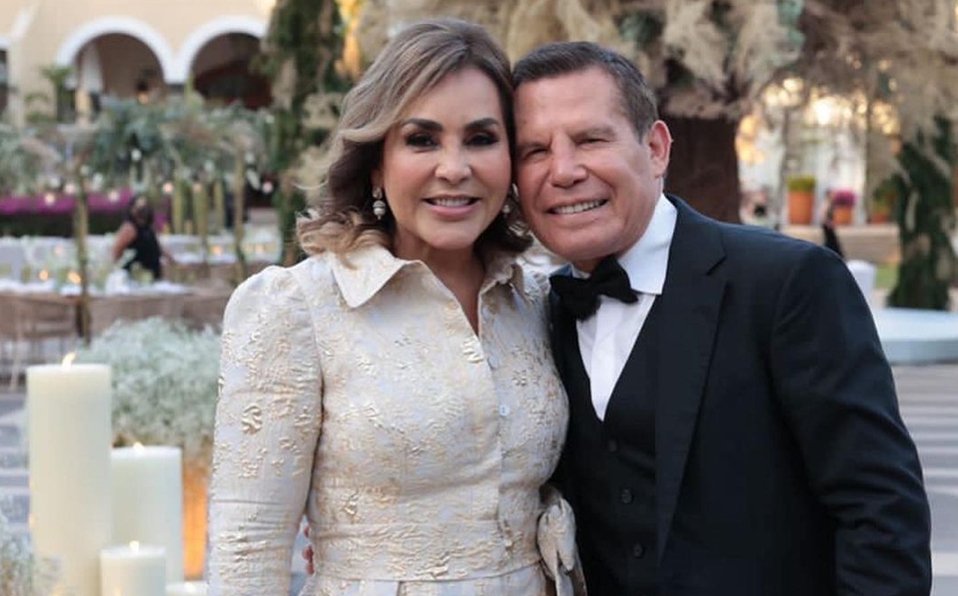 Julio César Chávez con su pareja Myriam Escobar