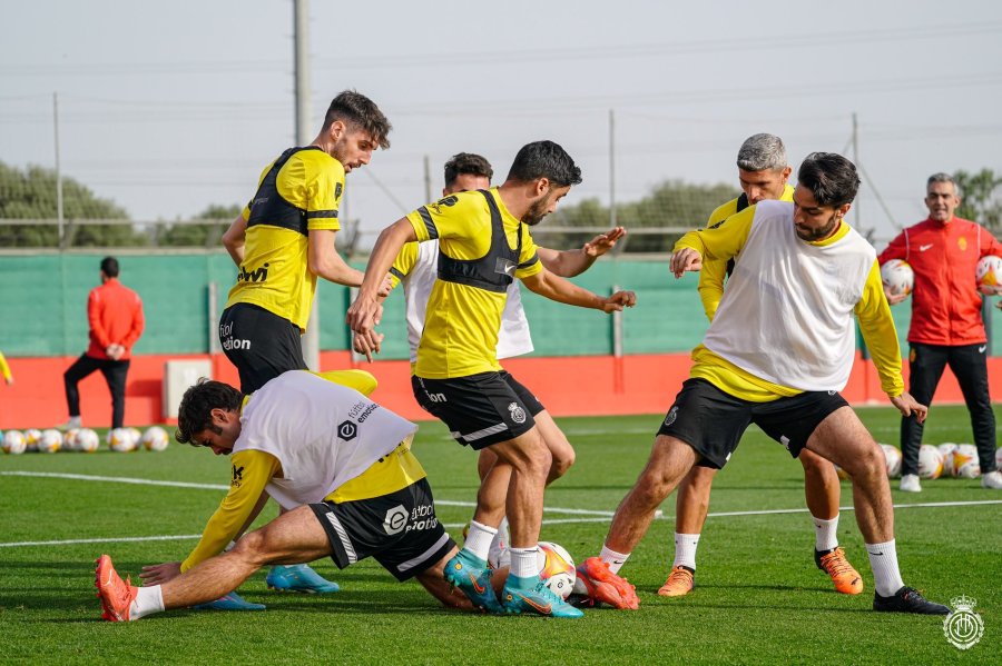 Jugadores del Mallorca en un entrenamiento