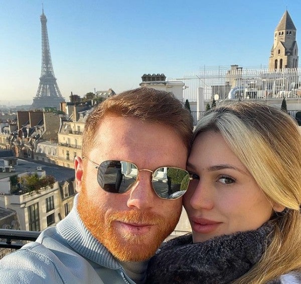 Canelo Álvarez y Fernanda Gómez en París