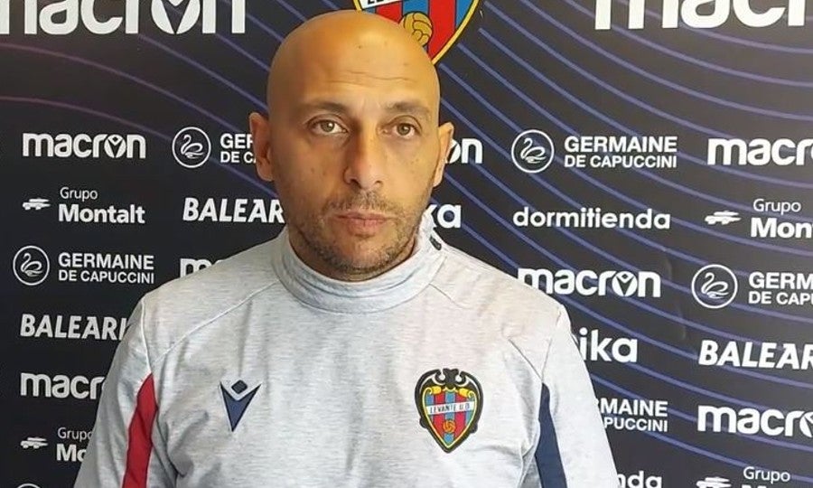 Villacampa con el Levante Femenil