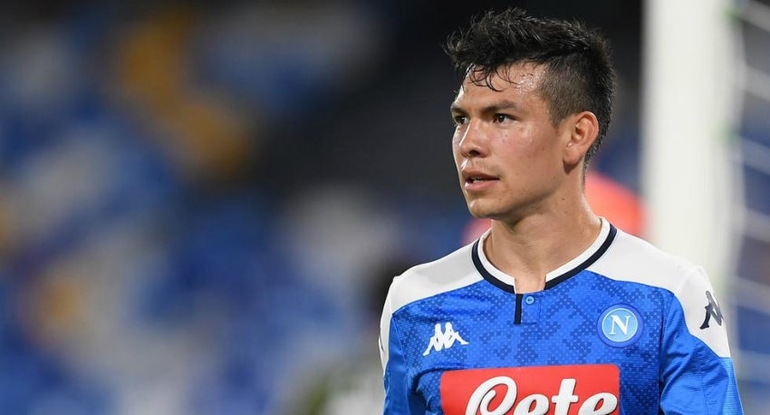 Chucky Lozano en un partido de Napoli