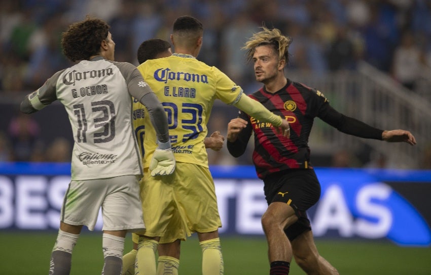 Bronca entre Ochoa y Grealish