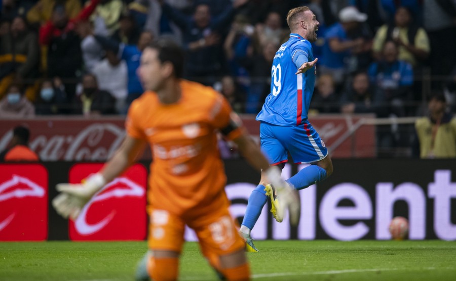 Rodolfo Rotondi celebra gol ante Jiménez