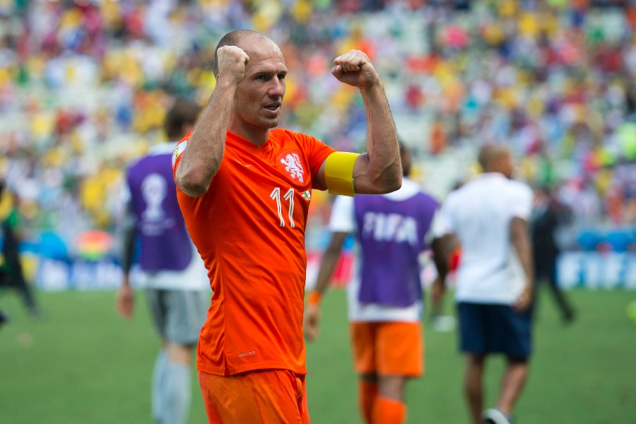 Arjen Robben protagonizó ese polémico penalti