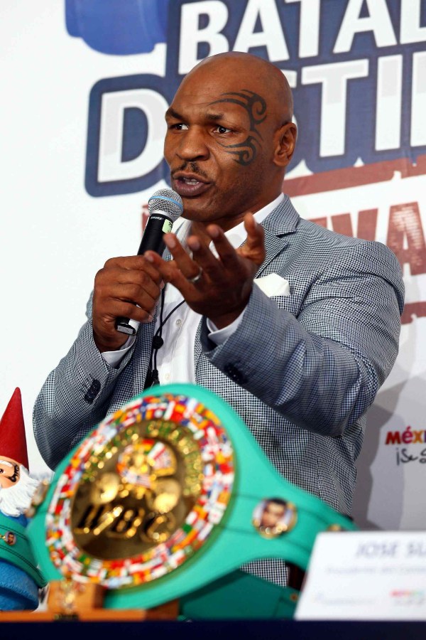 Mike Tyson criticó negativa del 'Canelo' ante Benavidez