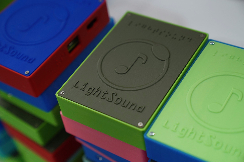 El dispositivo LightSound se repartirá en diferentes puntos de Estados Unidos.