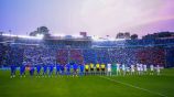 Afición de Cruz Azul rinde homenaje a Paco Villa coreando su nombre tras un minuto de aplausos