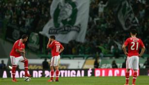 Jugadores del Benfica después del partido