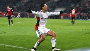 CH7 festeja un gol con el Bayer Leverkusen