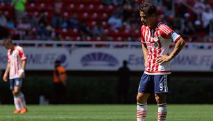 Omar Bravo se lamenta en la derrota contra León