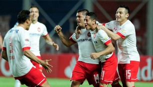 Los jugadores de Toluca festejan un gol en la Copa Libertadores