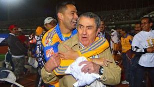 Presidente de Tigres en festejo de la Final del Torneo Apertura 2015