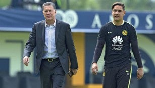 Muñoz y Peláez durante un entrenamiento en Coapa