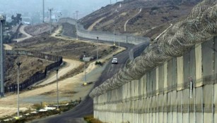 El muro fronterizo que divide Estados Unidos y México