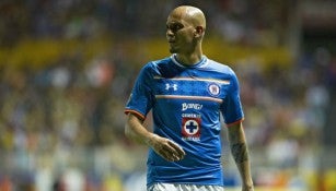 Faio Santos en un partido de Cruz Azul