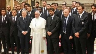 Jugadores de la Juve conviven con el Papa Francisco