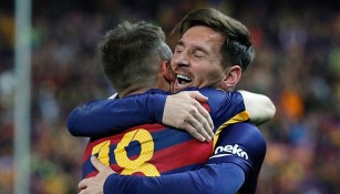 Messi felicita a Alba por su gol 