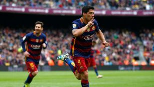 Luis Suárez festeja un gol con Barcelona