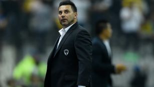 Antonio Mohamed en un partido con Rayados