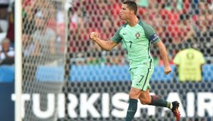 Cristiano Ronaldo festeja un tanto frente a Hungría