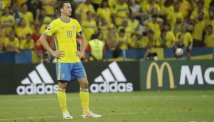 Zlatan luce decepción en juego contra Bélgica