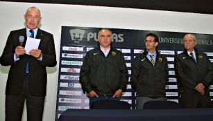 Borja Navarrete en conferencia de prensa de Pumas