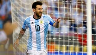 Lionel Messi festeja un gol con Argentina