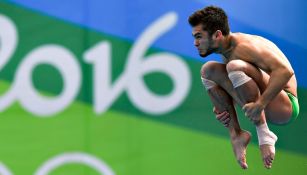 Iván García realiza un clavado en los Juegos Olímpicos