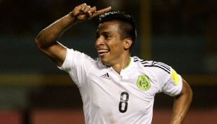Ángel Sepúlveda festeja eufórico tras marcar contra El Salvador