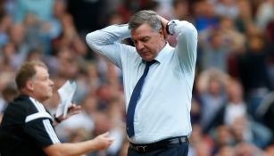 Sam Allardyce en lamento durante un partido con el West Ham en 2014