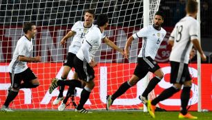 Khedira festeja su anotación contra Irlanda del Norte