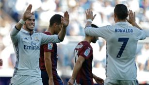 Bale celebra anotación con Cristiano