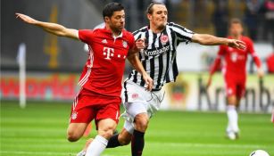 Xabi Alonso durante un partido con el Bayern Munich