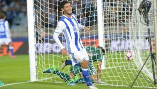 Carlos Vela festeja su gol contra el Alavés