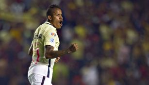 Arroyo celebra el tanto del empate de las Águilas