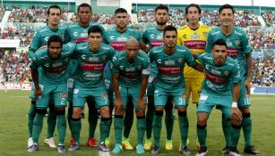 Jugadores de Chiapas previo a un partido