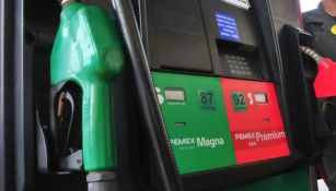 Gasolinería con sus respectivas mangueras de Premium y Magna 