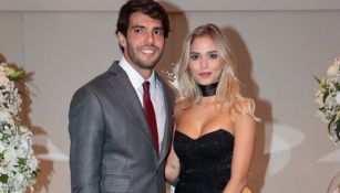 Kaká acompañado de su novia, Carolina Dias