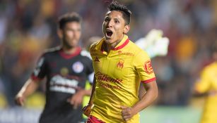 Raúl Ruidíaz festeja el gol contra Tijuana