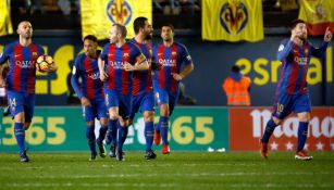 Jugadores del Barcelona durante un partido contra el Villarreal