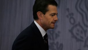 Enrique Peña Nieto sube al estrado para una conferencia