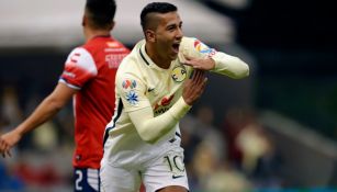 Cecilio festejar tras marcar contra Veracruz